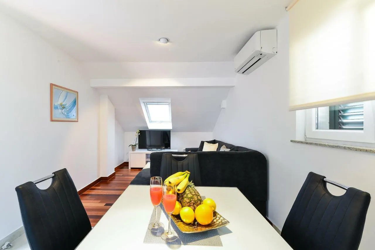 Apartment Lily Задар Хорватия